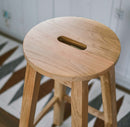 オーク材サークルトップカフェスツール　MTK-531NA　2脚セット